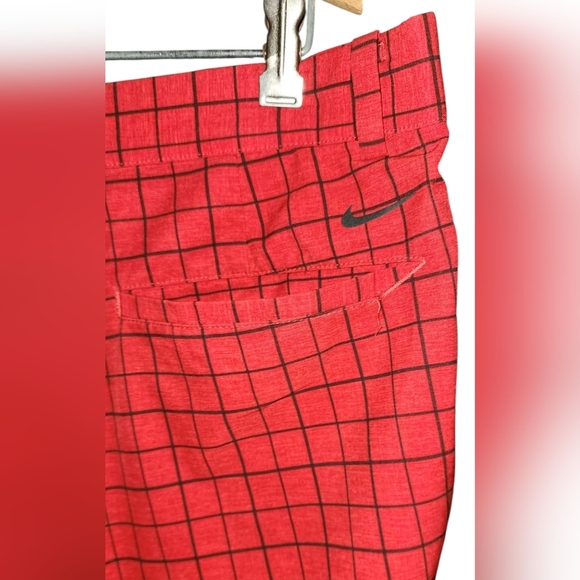 Nike Golf Tour Performance Dri Fit Shorts Size 36.EUC - Picture 2 of 4